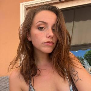 Shauna Dewit other